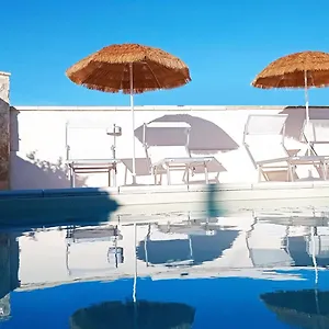 I Gufi Couette-café Marzamemi